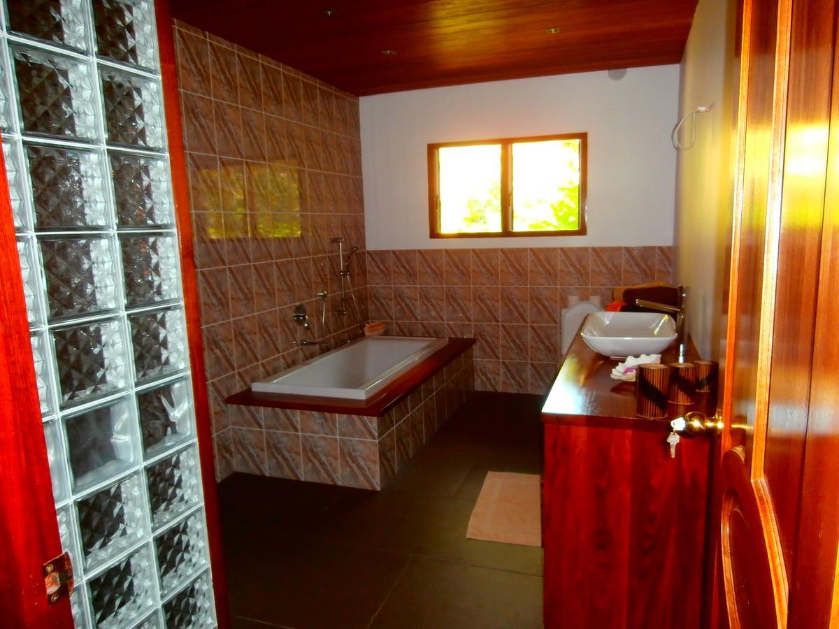 Korovesi Sunshine Villas Savusavu Exteriér fotografie