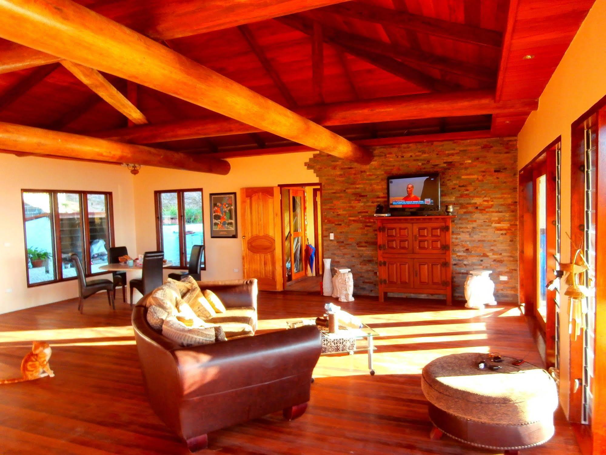 Korovesi Sunshine Villas Savusavu Exteriér fotografie